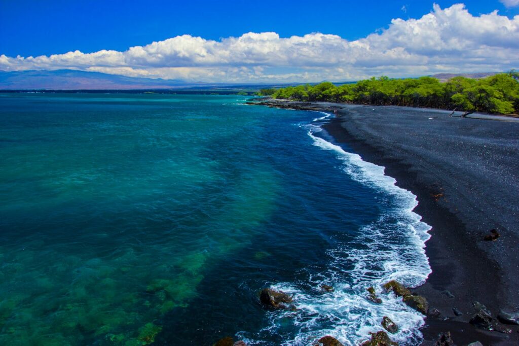 Kaimu Black Sand Beach